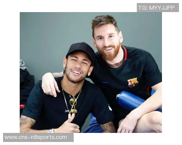 央视曾高度赞扬的足球明星是谁引发了球迷的热议与关注